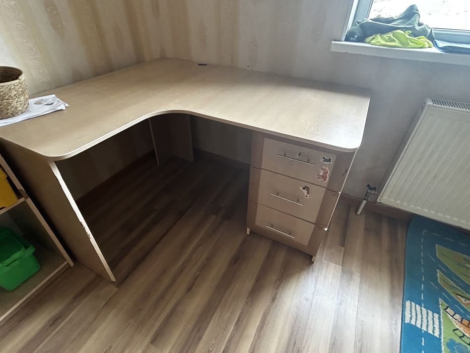 Офисный столик для дома