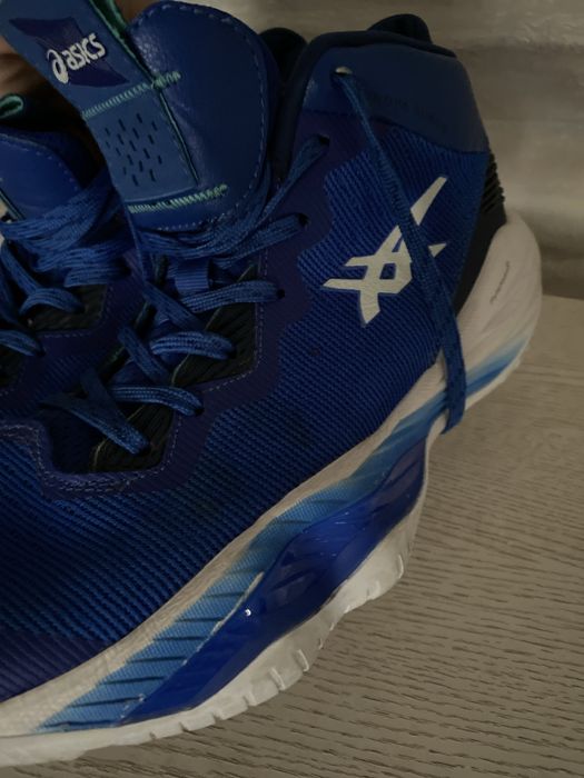 Asics Nova Surge 2