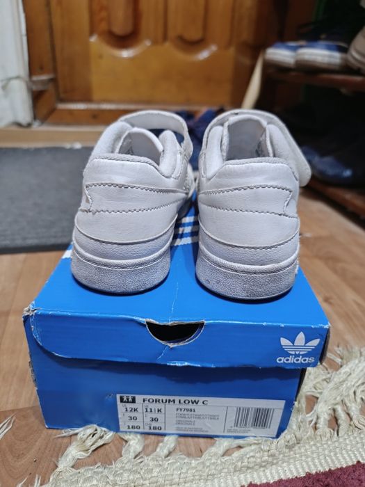 Детские кроссовки adidas