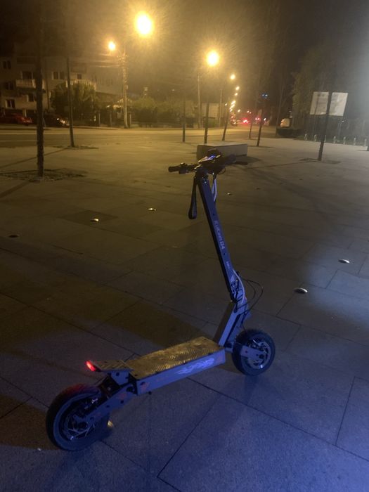 Kukirin g4 cu frane hidraulice Xod