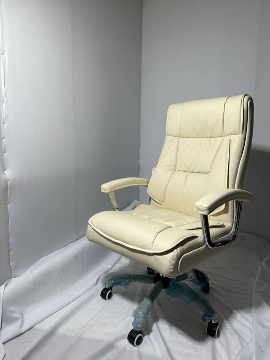 Кресло/уриндик/директорский кресло/офисный кресло/визитер/рахбар кресл