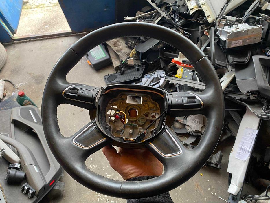 волан с подгрев F1  за ауди а8 4h matrix   Audi A6 - 4j C7