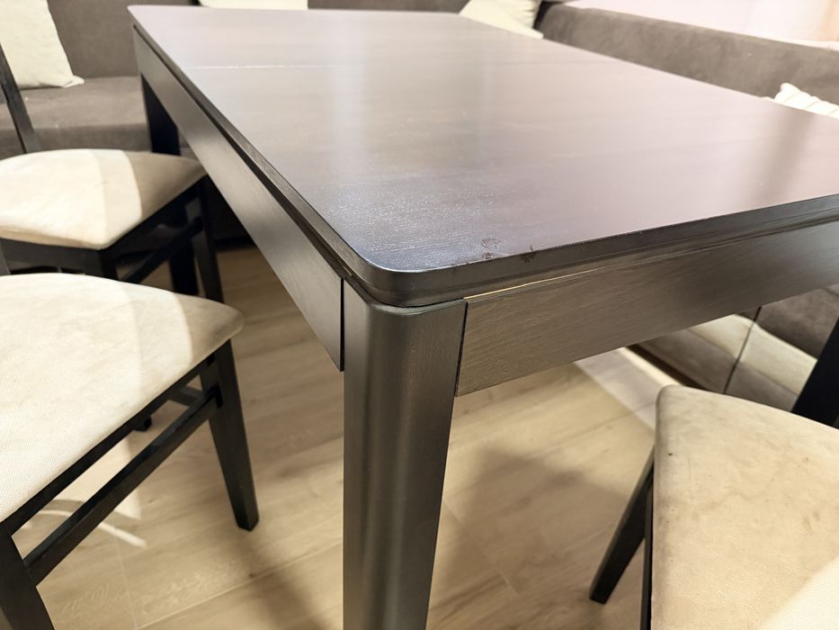 Разтегателна кухненска маса