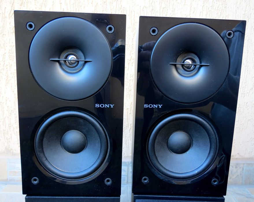 Boxe Sony SS-CDH 5 ,Type: 2-way bass-reflex , Puterea nominală (RMS) este pentru stereo 2 x 50W, Impedance: 6 Ohm