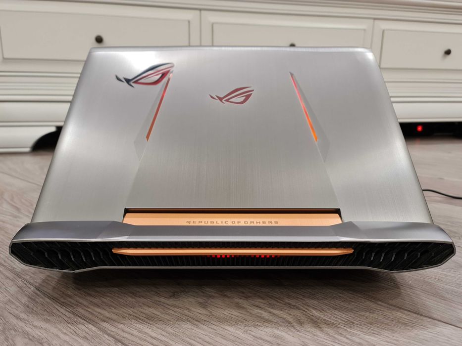 Laptop gaming Asus Rog, intel core i7-quad core, video 6 gb ,17,3 inch