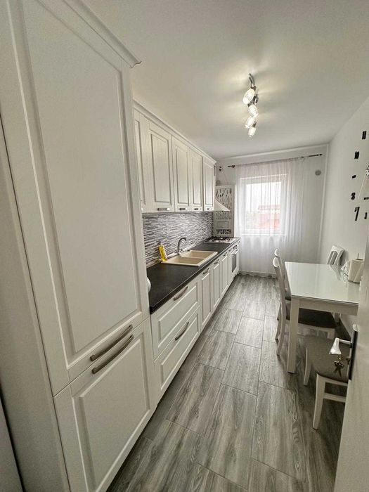 Vând apartament cu 2 camere în zona Tohan-Blocuri
