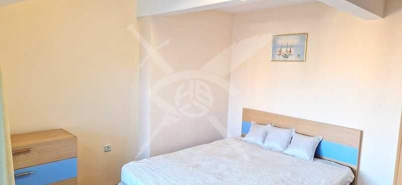 Продава се Тристаен апартамент в Бургас, Център - 105 кв.м за 1877 €/кв.м - Снимка #2