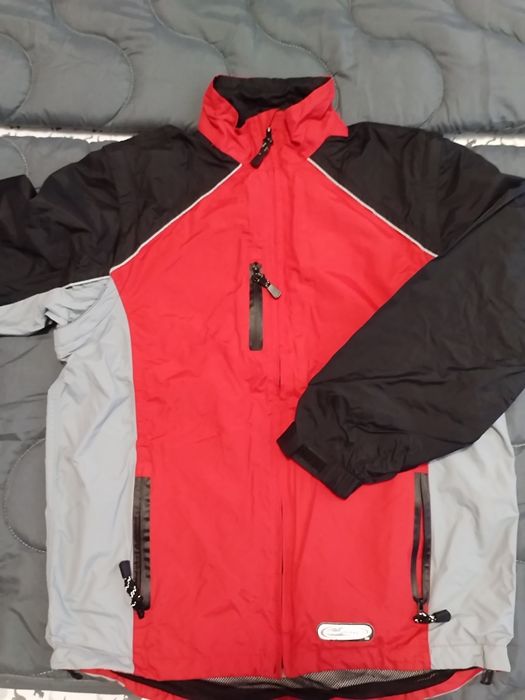 Ветровки в отлично състояние