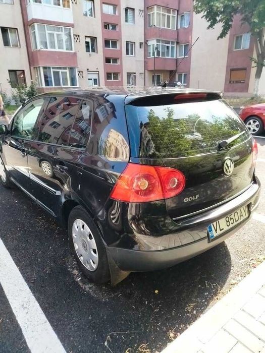 Volkswagen GOLF 5