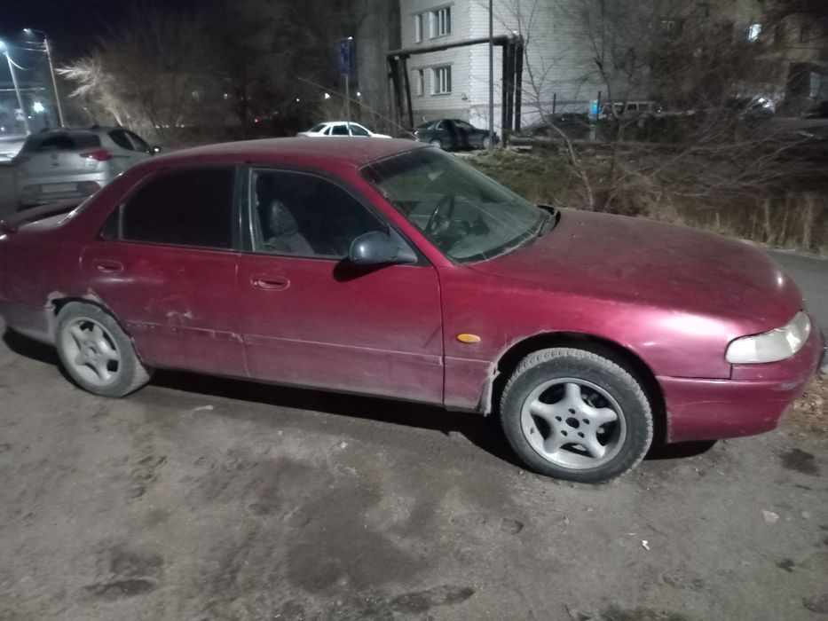 Мазда кронос. 1.8