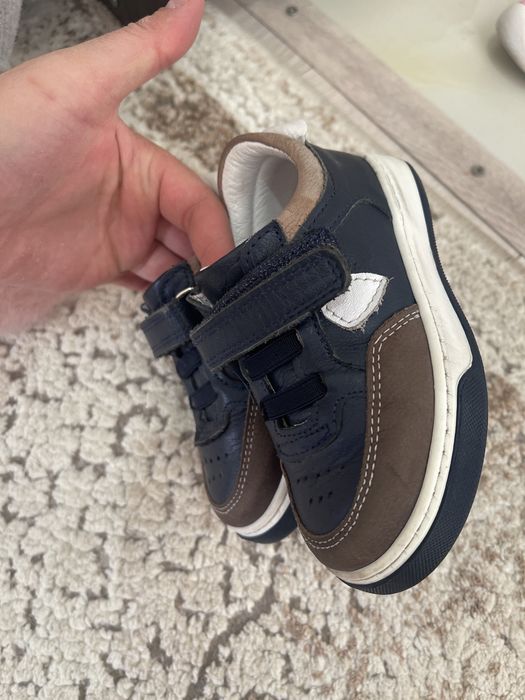 Детская обувь  на девочку