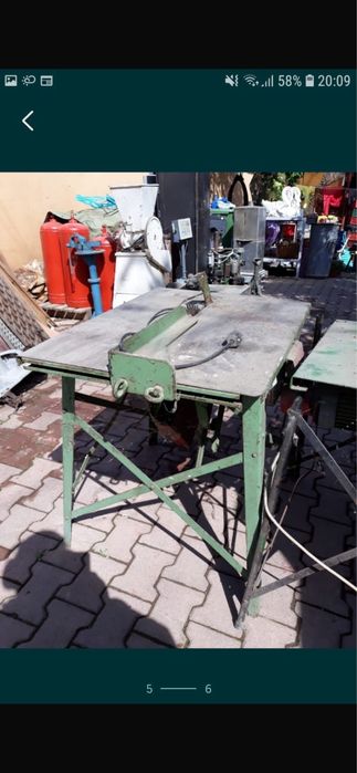 Masa circular cu motor la 220v pret.820 lei.