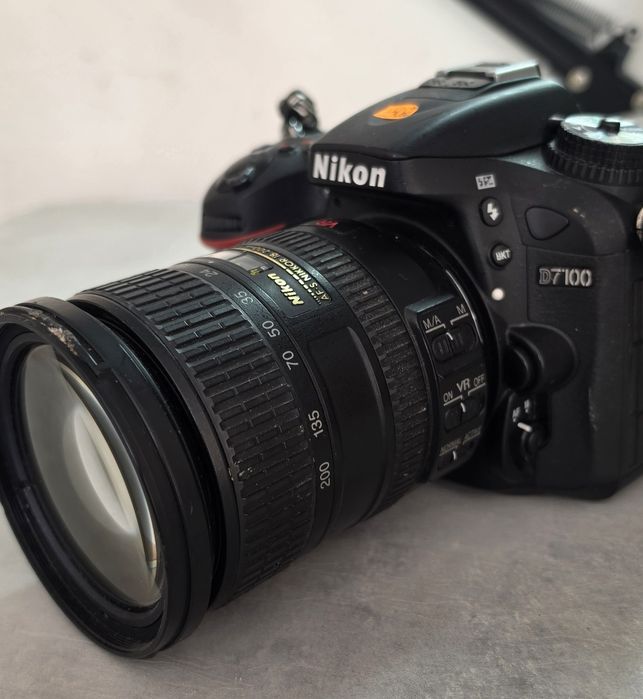 Фотоапарат Nikon D7100