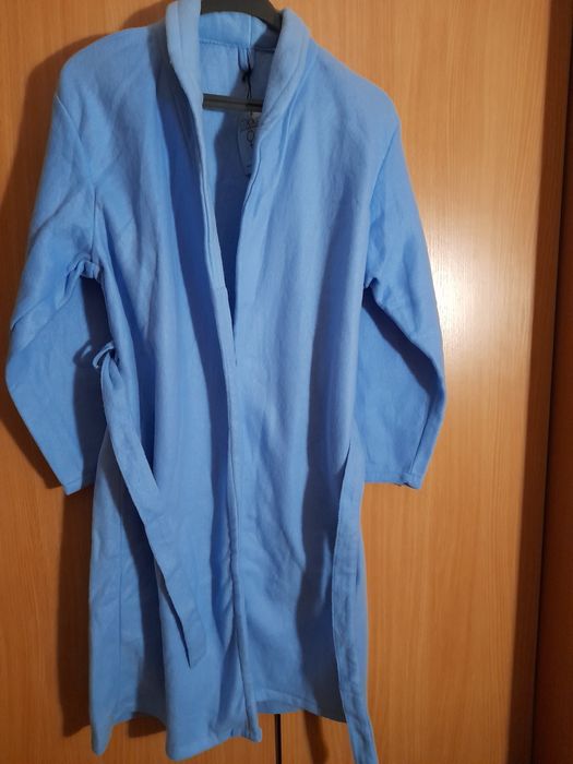 Дамски пеньоари от старо време,нови..с етикет