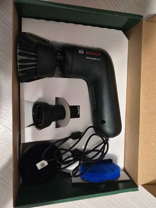 Акумулаторна почистваща четка BOSCH