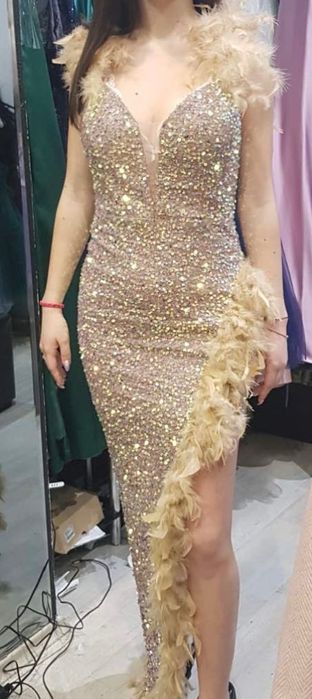 Бална рокля. Носена само веднъж.