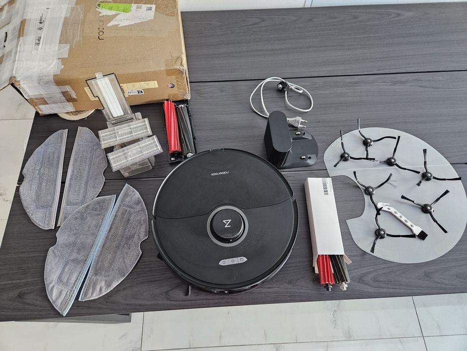 Aspirator robot Roborock s8