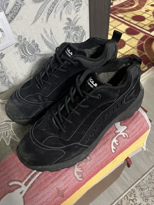 Продам рабочие ботинки и красовки новые