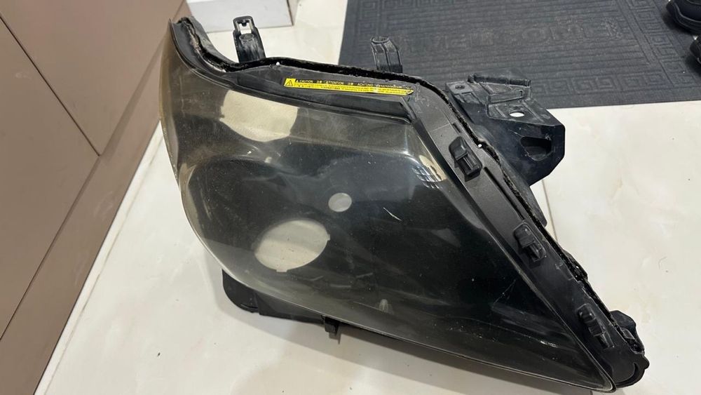 корпус фары Lexus lx570