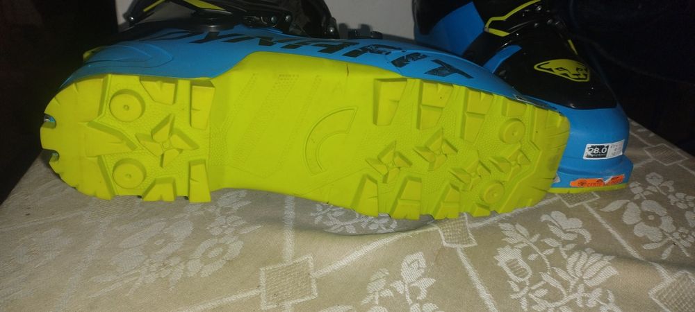 Clapari schi de tură