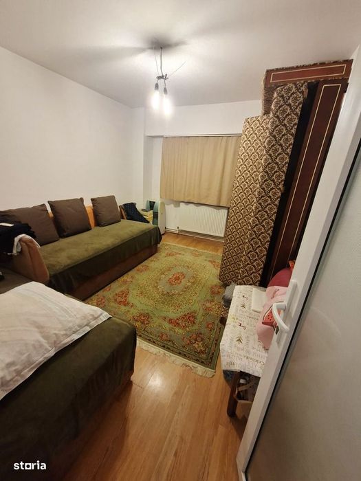 Dacia - Apartament izolat, cu centrala cu gaz si boxa in proprietate