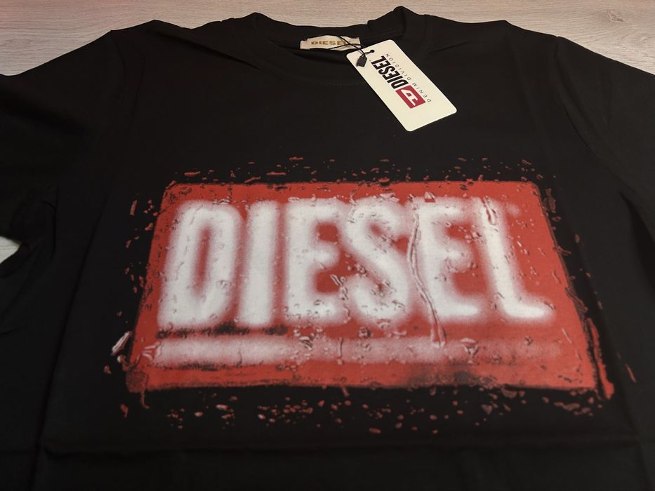 Tricou diesel black