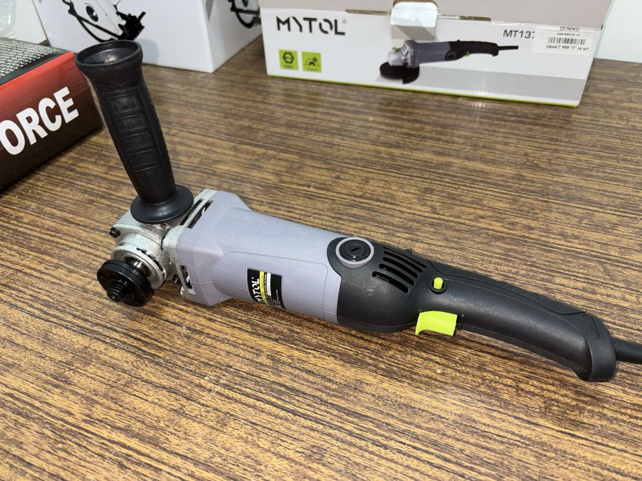 Болгарка новая!!!