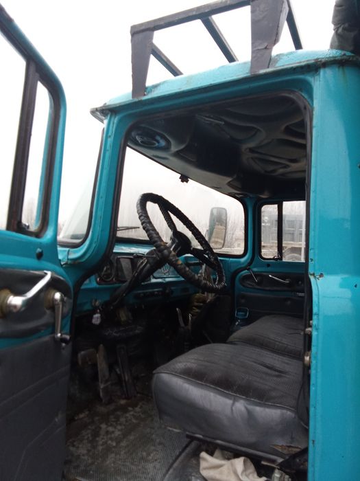 Зил сотилади 1989 йил