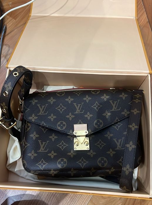 Сумка Louis Vuitton Pochette Metis