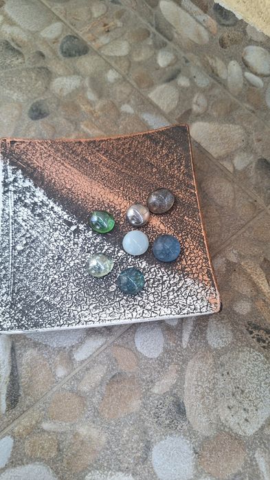 Арт свещник с  стъклени  камъчета