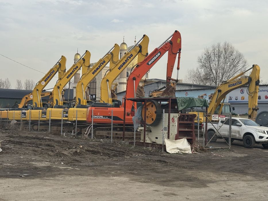 Экскаватор гусенечный