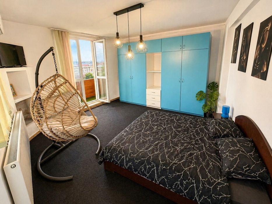 Garsoniera regim hotelier centru Ploiesti vedere superba balcon AC WiFi