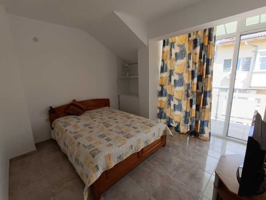 Дава се под наем Двустаен апартамент в Габрово, Център - 56 кв.м за 306 € - Снимка #1