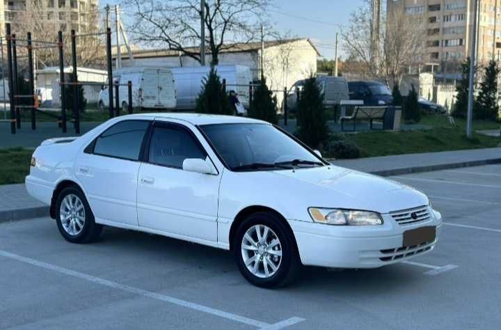 Toyota Camry 2.2 AT, 1998