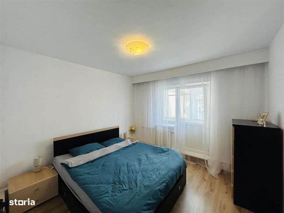 Apartament decomandat, 3 camere, 66 mp + 2 balcoane, 2 bai, zona buna