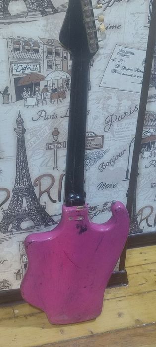 Ретро бас гитара  Тоника ссср для интерьера