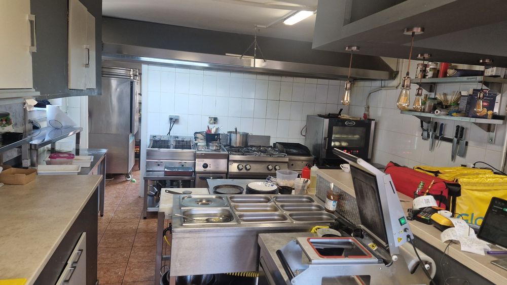 Vand afacere la cheie