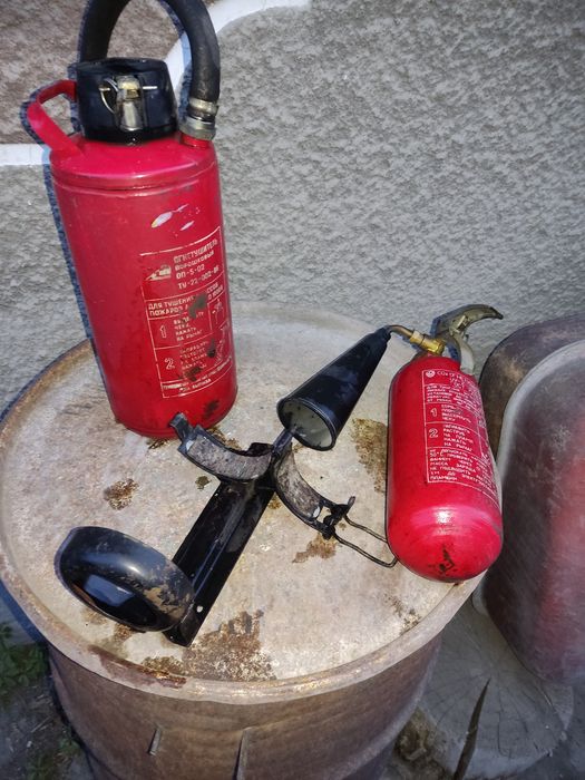 Продаются огнетушители.