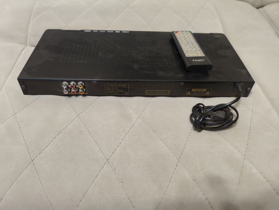 Продам DVD плеер