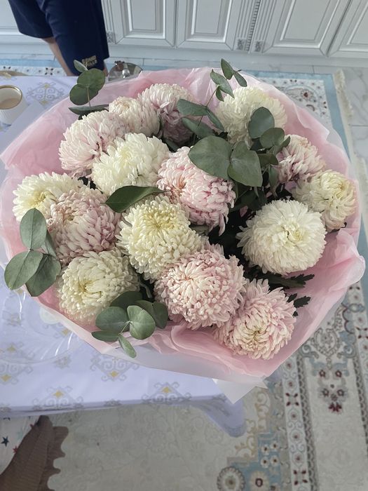 продам букет цветов свежие