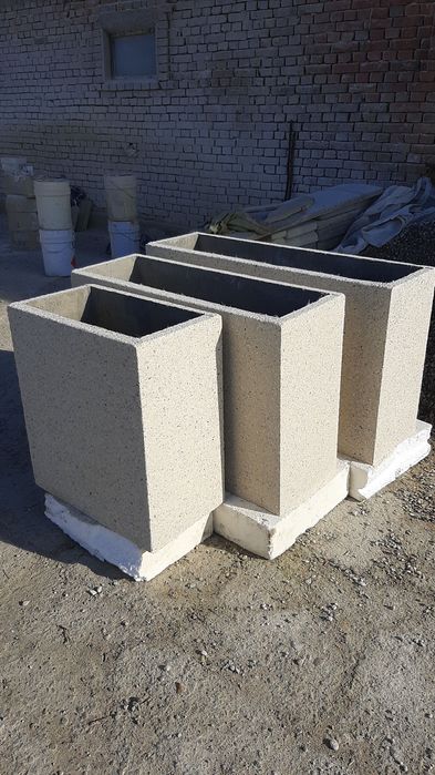 vaza ghiveci jardiniera beton mozaic