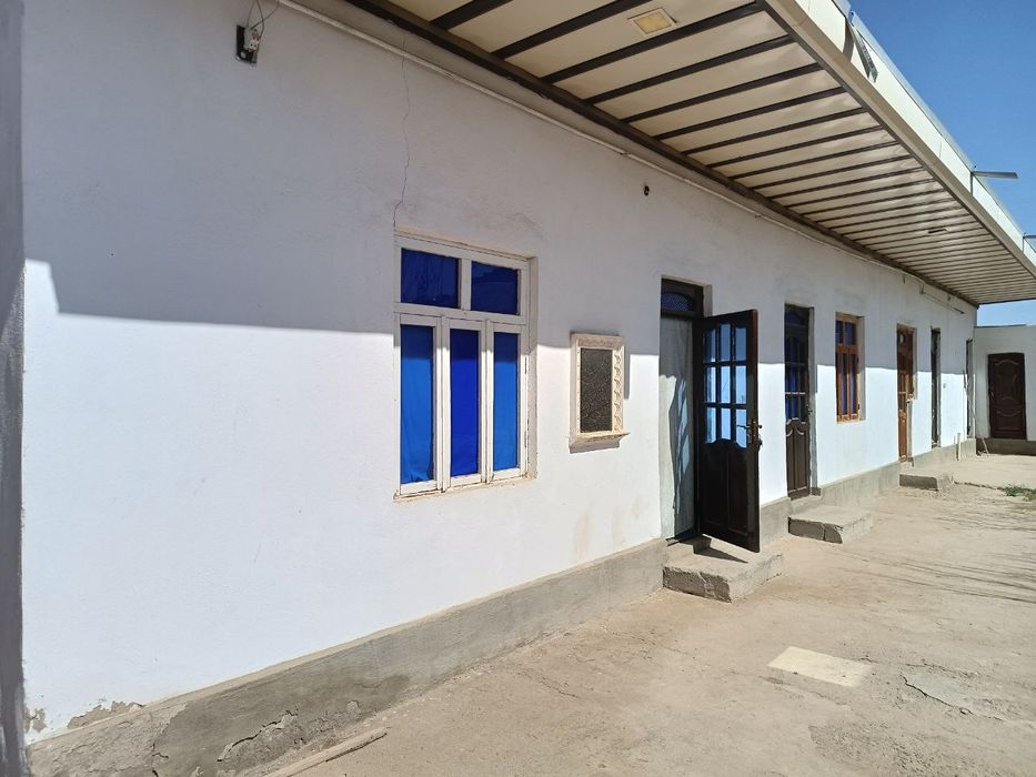 Qarshi shahardan Qavatli mahalla sogʻlom avlod koʻcha 16 uy sotiladi.