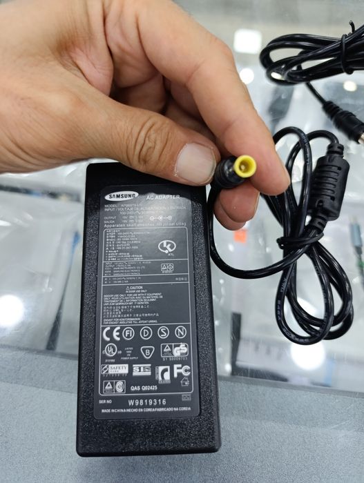 Скидка! Доставка! Блок питания 19 v 3,16 a samsung,LG monitor