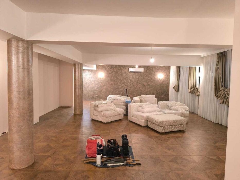 Естествен многослоен паркет дъб лакиран 60х60см нов