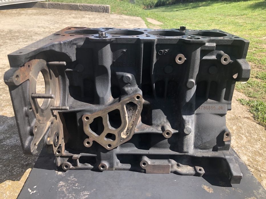 БМВ 320д комън рейл двигател