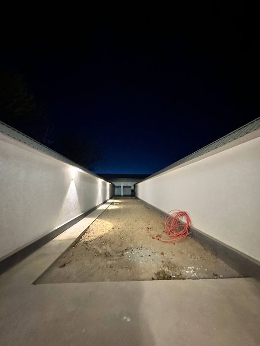 Metro 8 bekat 3.5 sotix 6 xona 2 etajli uy sotiladi