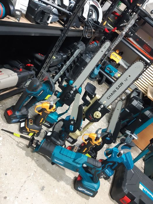 Шуруповерт, безщеточный, щеточный, ударный