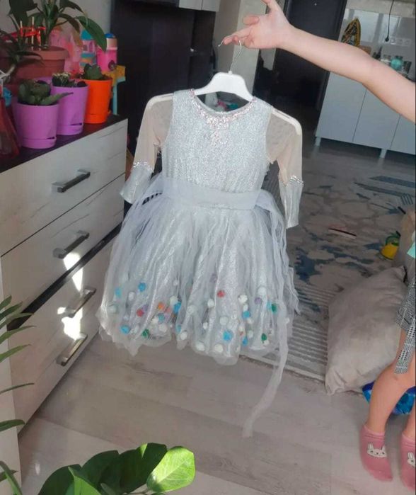 платье нарядные на праздник для девочки