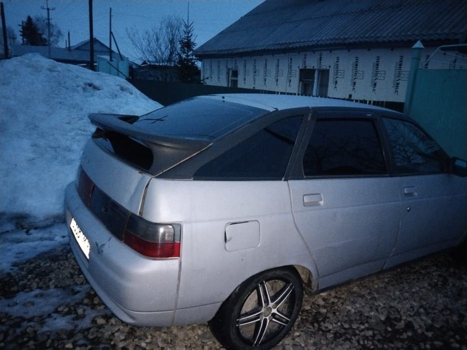 Автомобиль ваз 2112