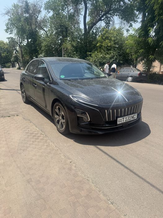 Аренда выкуп Hongqi E-QM5 450